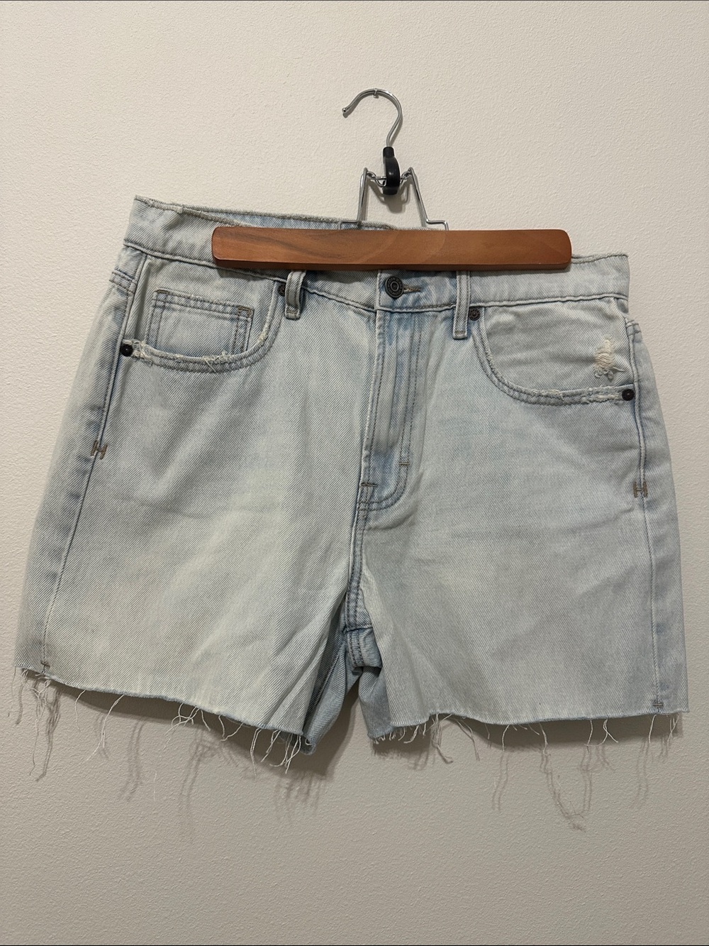 Hidden Jeans - blue jean cut off shorts - small